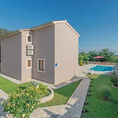 Holiday home House Klo