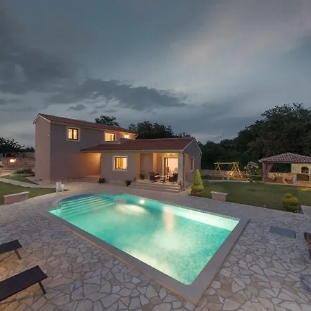 House Klo Dom wakacyjny *