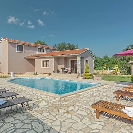 Holiday home House Klo Valtura