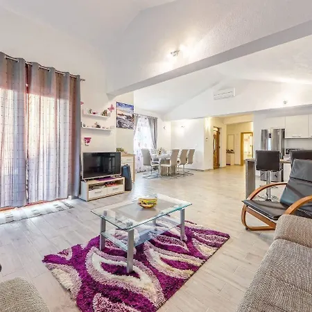 Prázdninový dům House Klo
